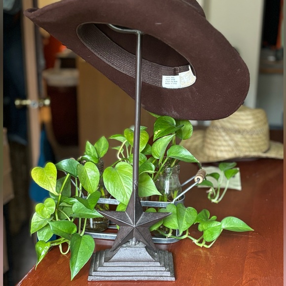 Lone Star Cast Iron hat rack/hand towel rack - Picture 2 of 4